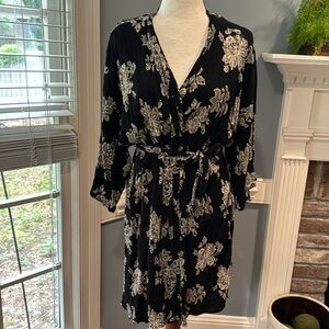 Pink blush short black and ivory floral robe